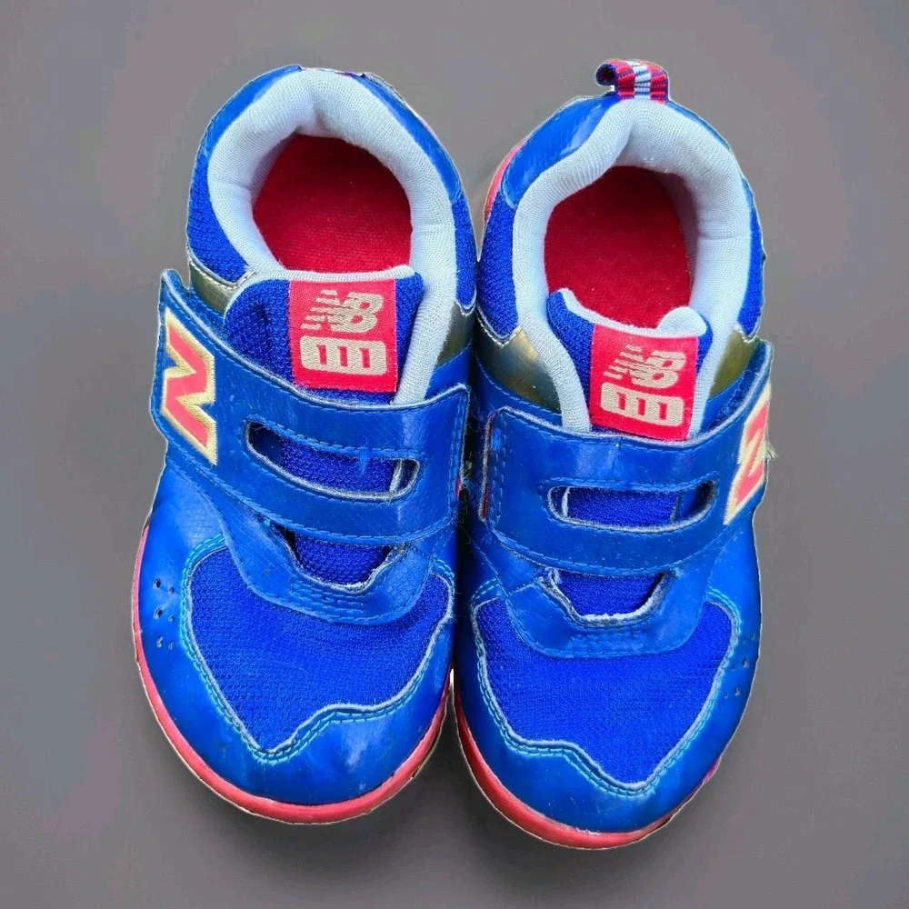 New Balance 111 Baby Night Sky & Brick Red Hook And Loop Sneaker Size‎ 9 c
